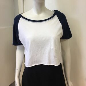 ☀️H&M crop top tee